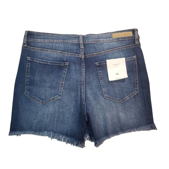 Cello Distressed Denim Shorts XL Fringe Hem Raw Edge Stretch Fit Boho Edgy - Picture 2 of 8